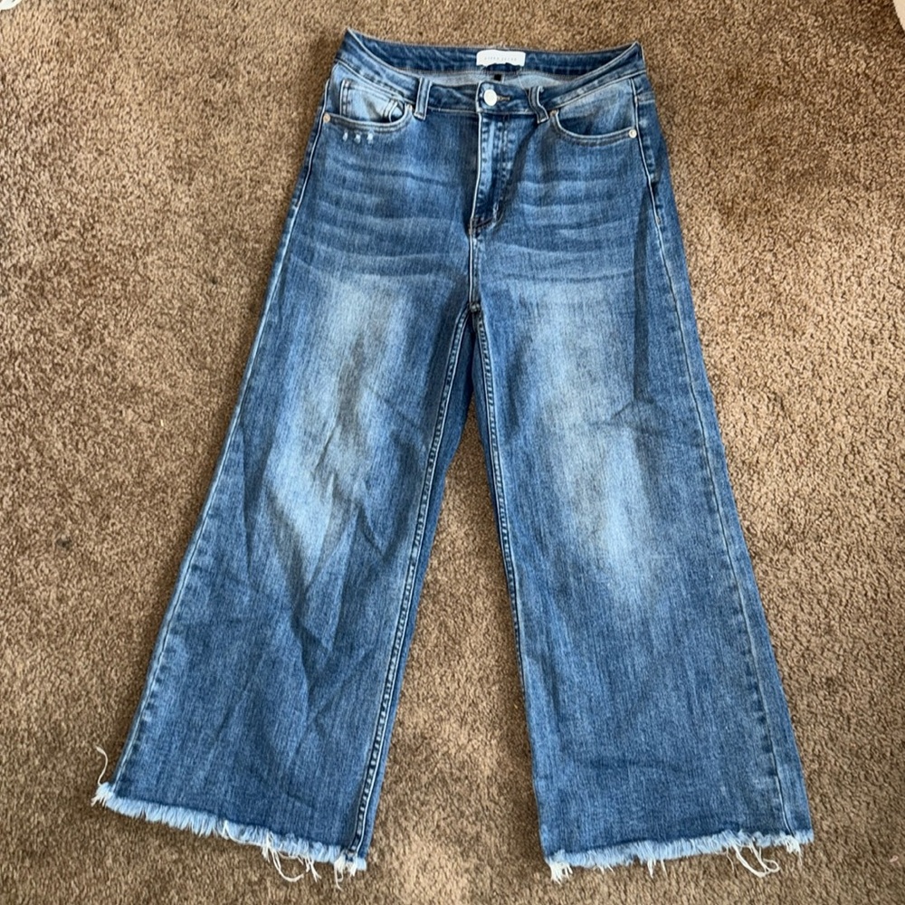 Risen wide leg jeans